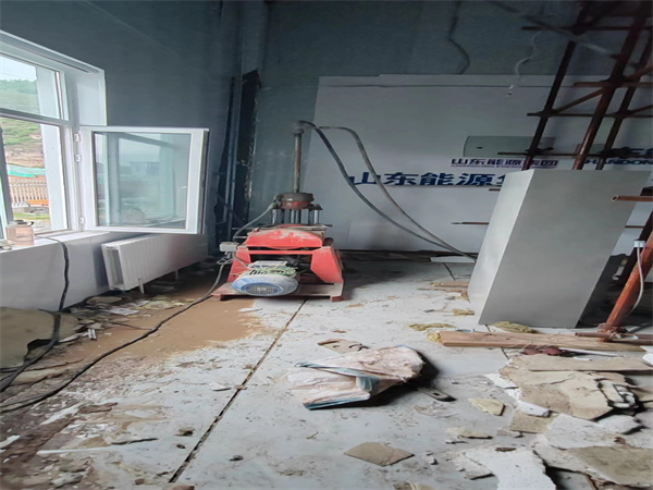 达尔罕茂明安联合地基基础下沉墙体裂缝加固注浆顶升施工